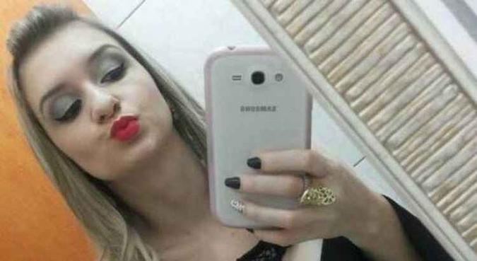 Jovem morta após carona(foto: Reprodução/ Facebook) Jovem morta após carona(foto: Reprodução/ Facebook)
