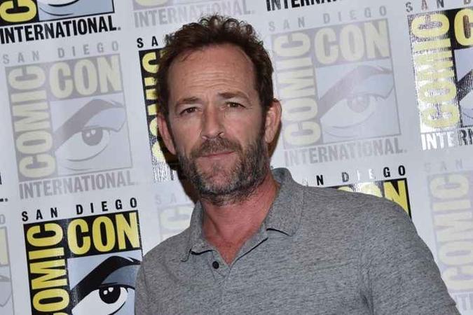 Luke Perry tinha 52 anos(foto: AFP / CHRIS DELMAS) Luke Perry tinha 52 anos(foto: AFP / CHRIS DELMAS)