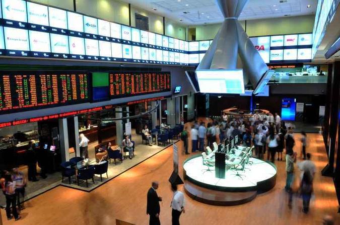 A Bolsa de Valores de São Paulo (foto) teve um 2017 bastante movimentado. No total, o volume das ofertas iniciais no ano foi de R$ 37,6 bilhões, o maior desde 2010(foto: Luiz Prado/Divulgação) A Bolsa de Valores de São Paulo (foto) teve um 2017 bastante movimentado. No total, o volume das ofertas iniciais no ano foi de R$ 37,6 bilhões, o maior desde 2010(foto: Luiz Prado/Divulgação)