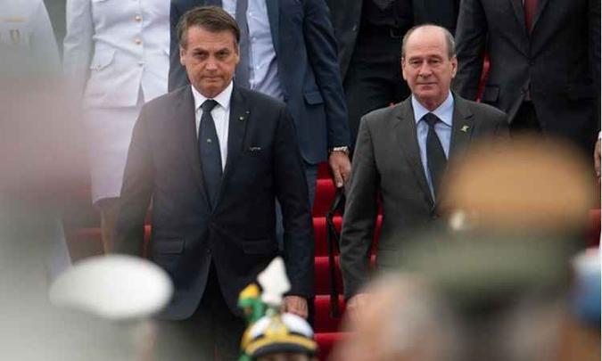 O dinheiro liberado para o ministério da Defesa será empregado nas operações para a Garantia da Lei e da Ordem(foto: AFP / Mauro Pimentel) O dinheiro liberado para o ministério da Defesa será empregado nas operações para a Garantia da Lei e da Ordem(foto: AFP / Mauro Pimentel)
