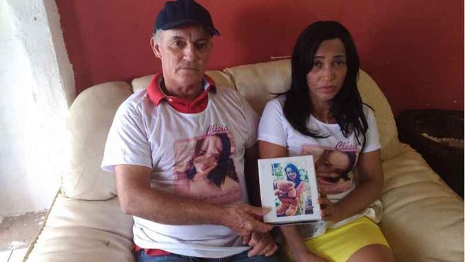 Gaspar e Odália, pais de Clésia, que deixou o filho de oito anos(foto: Ingrid Soares/Esp. CB/D.A Press) Gaspar e Odália, pais de Clésia, que deixou o filho de oito anos(foto: Ingrid Soares/Esp. CB/D.A Press)