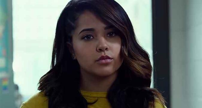 A atriz Becky G interpreta Trini, a Ranger amarela, na readaptação de 'Power Rangers'(foto: Lionsgate/Divulgação) A atriz Becky G interpreta Trini, a Ranger amarela, na readaptação de 'Power Rangers'(foto: Lionsgate/Divulgação)
