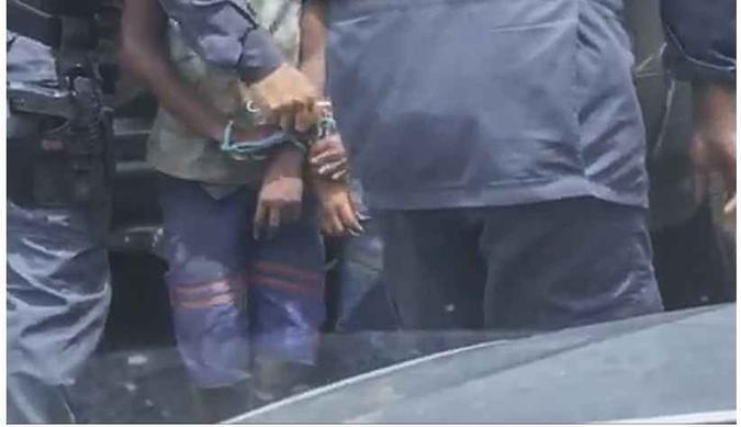 A forma como os menores foram conduzidos até a delegacia local repercutiu nas redes sociais. O governo do Maranhão exigiu investigação do caso(foto: Divulgação) A forma como os menores foram conduzidos até a delegacia local repercutiu nas redes sociais. O governo do Maranhão exigiu investigação do caso(foto: Divulgação)