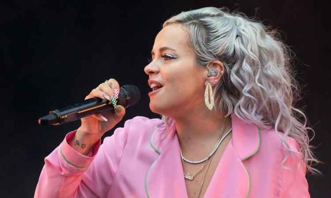 Lily Allen fará show no Brasil após dez ano.(foto: SUZANNE CORDEIRO) Lily Allen fará show no Brasil após dez ano.(foto: SUZANNE CORDEIRO)