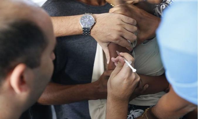 A partir desta quinta-feira (22/8) o Ministério da Saúde intensifica a vacinação para todas as crianças de seis meses a menores de 1 ano(foto: Fernando Frazao/Agencia Brasil) A partir desta quinta-feira (22/8) o Ministério da Saúde intensifica a vacinação para todas as crianças de seis meses a menores de 1 ano(foto: Fernando Frazao/Agencia Brasil)