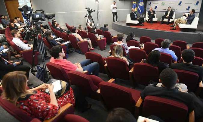 Evento no Senado discute a nova tecnologia (foto: Marcos Oliveira/Agência Senado) Evento no Senado discute a nova tecnologia (foto: Marcos Oliveira/Agência Senado)