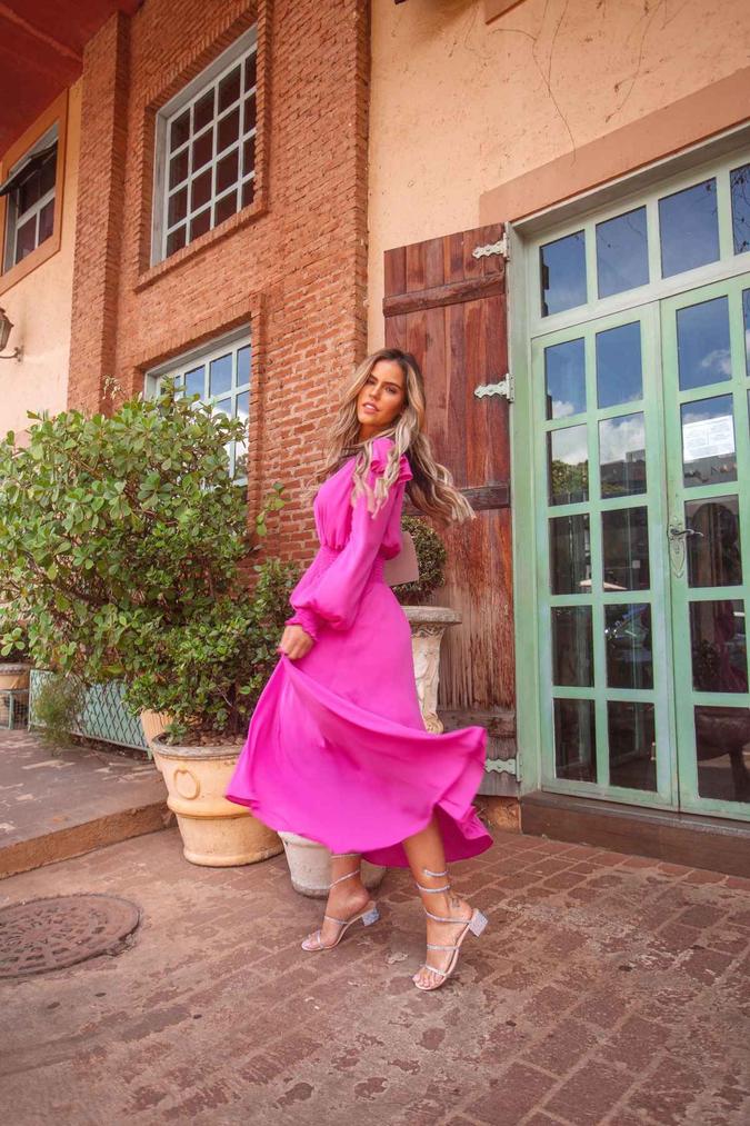 Luly desmistifica que a profissão é puro glamour. A chave do sucesso está atrelada a uma rotina intensa, que vai além do que mostra no Instagram(foto: Romulo Juracy/Divulgação )