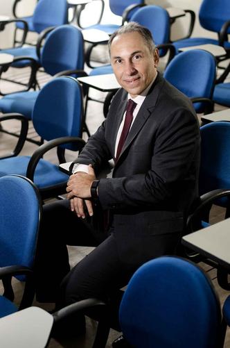 Mario Pinto, diretor de ensino superior da ENS(foto: Divulgação/ENS) Mario Pinto, diretor de ensino superior da ENS(foto: Divulgação/ENS)