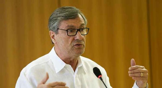 O ministro da Justiça e Segurança Pública, Torquato Jardim, voltou a defender nesta quinta-feira (28/12) o decreto que concede indulto natalino a condenados por crimes cometidos sem violência ou ameaça.(foto: Fabio Rodrigues Pozzebom/Agência Brasil) O ministro da Justiça e Segurança Pública, Torquato Jardim, voltou a defender nesta quinta-feira (28/12) o decreto que concede indulto natalino a condenados por crimes cometidos sem violência ou ameaça.(foto: Fabio Rodrigues Pozzebom/Agência Brasil)