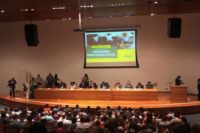 A reunião tratou sobre problemas relacionados à modalidade, como ausência de direitos trabalhistas, redução de vagas e elevado número de demanda(foto: Walder Galvão/CB/D.A Press) A reunião tratou sobre problemas relacionados à modalidade, como ausência de direitos trabalhistas, redução de vagas e elevado número de demanda(foto: Walder Galvão/CB/D.A Press)