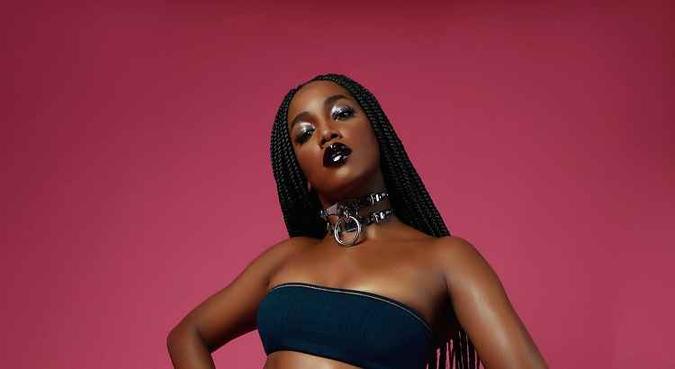 Cantora é dona do hit Cantora é dona do hit