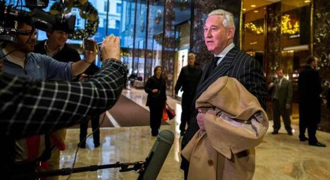 A produção é o resultado de longas entrevistas com o próprio Stone sobre os fatos mais importantes de sua polêmica carreira(foto: Eduardo Munoz Alvarez/AFP ) A produção é o resultado de longas entrevistas com o próprio Stone sobre os fatos mais importantes de sua polêmica carreira(foto: Eduardo Munoz Alvarez/AFP )