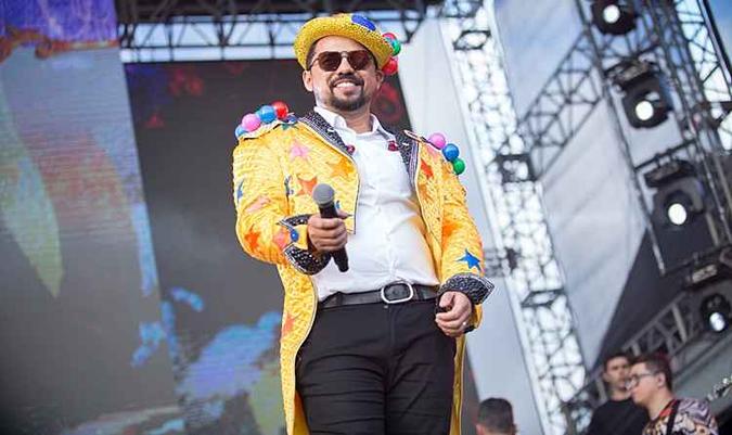 O trabalho traz cinco músicas inéditas, além da faixa-título, que virou um hit(foto: Pedro Araújo/Divulgação) O trabalho traz cinco músicas inéditas, além da faixa-título, que virou um hit(foto: Pedro Araújo/Divulgação)
