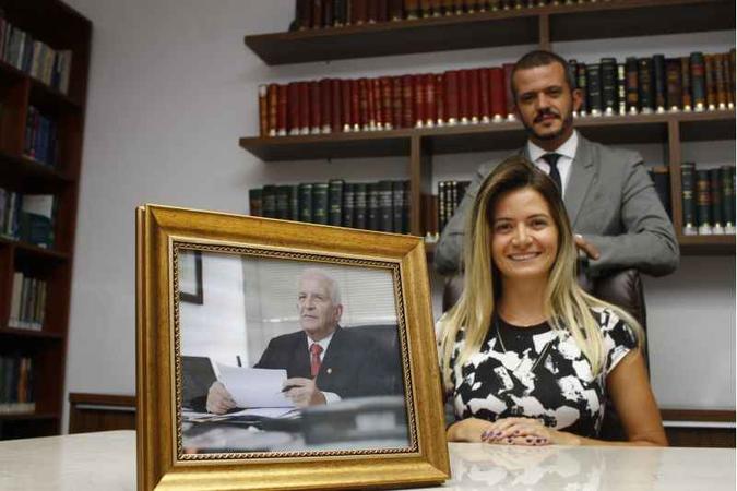 Leonardo e Roberta passarão o primeiro ano sem o pai, Paulo Thompson Flores: lembranças que orgulham(foto: Ana Rayssa/Esp. CB/D.A Press) Leonardo e Roberta passarão o primeiro ano sem o pai, Paulo Thompson Flores: lembranças que orgulham(foto: Ana Rayssa/Esp. CB/D.A Press)