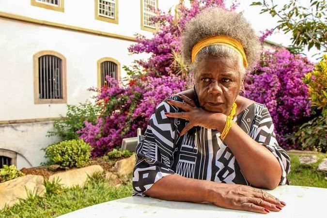 Conceição Evaristo é uma escritora mineira que estará presente na coletânea(foto: Festival Livre/Divulgação) Conceição Evaristo é uma escritora mineira que estará presente na coletânea(foto: Festival Livre/Divulgação)