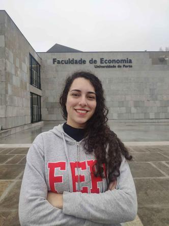 Iara cursa o ensino superior em Portugal graças à nota do Enem(foto: Arquivo Pessoal) Iara cursa o ensino superior em Portugal graças à nota do Enem(foto: Arquivo Pessoal)