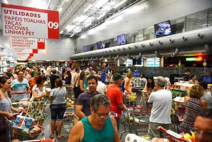 Inflação baixa aumenta poder de compra e beneficia consumidores (foto: Tânia Rêgo/Agência Brasil ) Inflação baixa aumenta poder de compra e beneficia consumidores (foto: Tânia Rêgo/Agência Brasil )