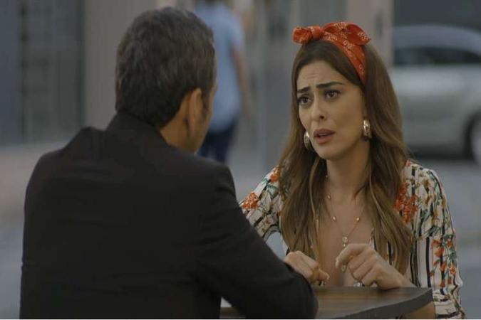 Em 'A Dona do Pedaço', Maria da Paz conta a Amadeu que teme o pior com Josiane(foto: TV Globo/Reprodução) Em 'A Dona do Pedaço', Maria da Paz conta a Amadeu que teme o pior com Josiane(foto: TV Globo/Reprodução)