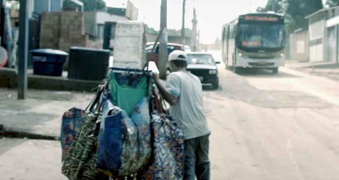 O filme 'O Sol Nasceu Para Todos', do Distrito Federal, é um dos escolhidos para a mostra de cinema nacional(foto: 2ª Mostra Sesc de Cinema) O filme 'O Sol Nasceu Para Todos', do Distrito Federal, é um dos escolhidos para a mostra de cinema nacional(foto: 2ª Mostra Sesc de Cinema)