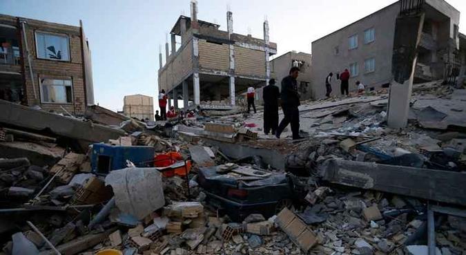 Tremor também foi na Turquia, perto da fronteira com Irã e Iraque(foto: Pouria Pakizeh/AFP) Tremor também foi na Turquia, perto da fronteira com Irã e Iraque(foto: Pouria Pakizeh/AFP)