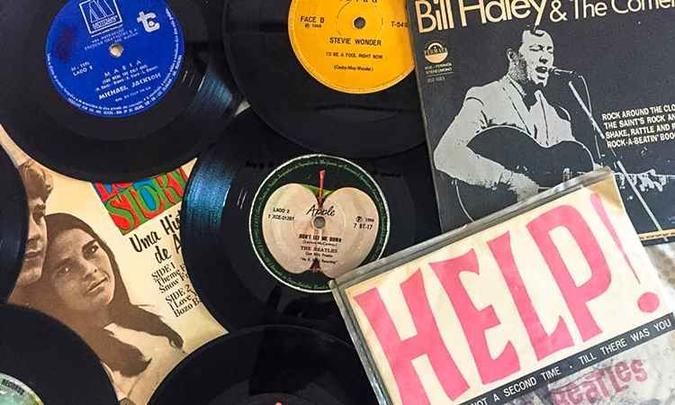 Mais de 20 mil discos estão disponíveis nessa edição(foto: Feira de Vinil/Divulgação) Mais de 20 mil discos estão disponíveis nessa edição(foto: Feira de Vinil/Divulgação)