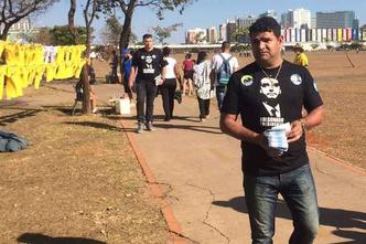 Correlegionários do candidato à presidência Jair Bolsonaro também transitam pela região(foto: Minervino Júnior/CB/D.A Press) Correlegionários do candidato à presidência Jair Bolsonaro também transitam pela região(foto: Minervino Júnior/CB/D.A Press)