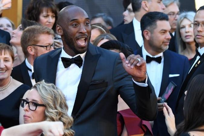 A lenda da NBA, Kobe Bryant, morreu no domingo quando um helicóptero caiu e pegou fogo em condições de neblina no subúrbio de Los Angeles, matando todas as nove pessoas a bordo.(foto: Robyn Beck / AFP) A lenda da NBA, Kobe Bryant, morreu no domingo quando um helicóptero caiu e pegou fogo em condições de neblina no subúrbio de Los Angeles, matando todas as nove pessoas a bordo.(foto: Robyn Beck / AFP)