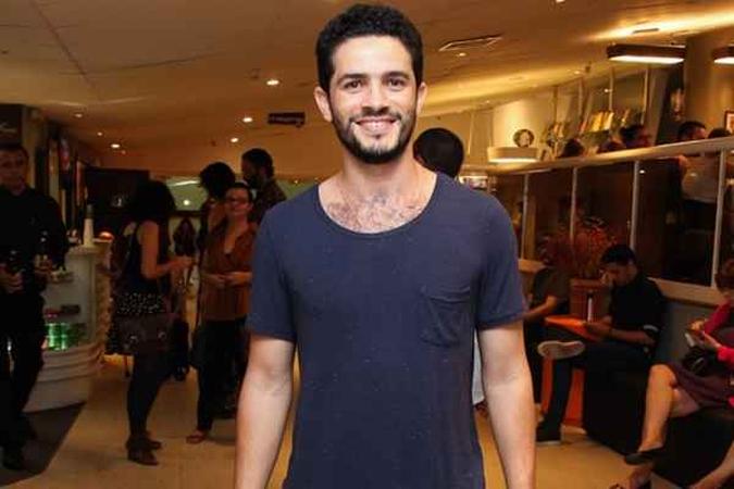 Aos 32 anos, Vinícius de Oliveira ainda é ator. O último filme de que fez parte foi 'Boi Neon', em 2015.(foto: Reprodução/Internet) Aos 32 anos, Vinícius de Oliveira ainda é ator. O último filme de que fez parte foi 'Boi Neon', em 2015.(foto: Reprodução/Internet)