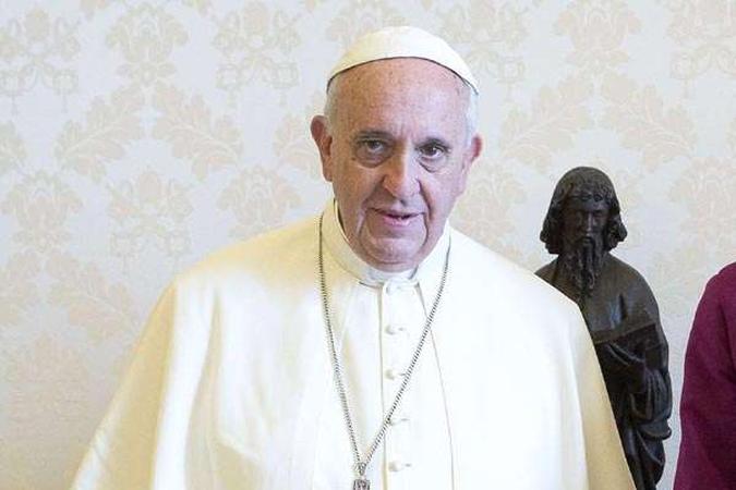 Francisco: já não podemos tolerar que os mercados financeiros governem o destino dos povos ao invés de servir a suas necessidades(foto: Osservatore Romano/Reuters) Francisco: já não podemos tolerar que os mercados financeiros governem o destino dos povos ao invés de servir a suas necessidades(foto: Osservatore Romano/Reuters)