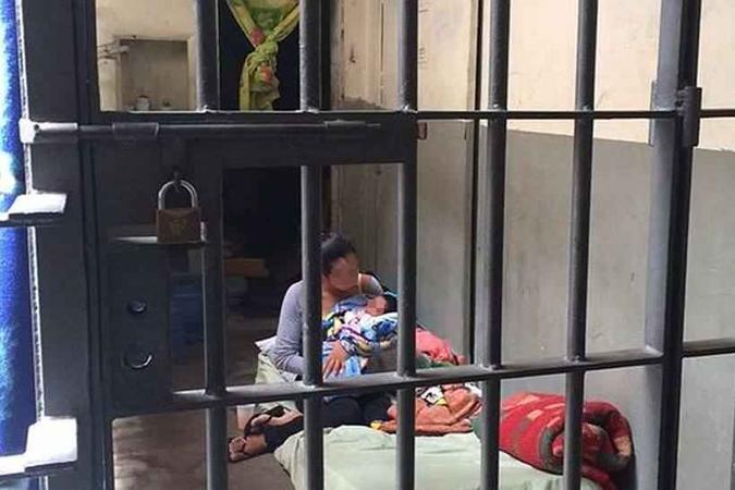 Um bebê recém nascido passou as primeiras horas de vida dentro de uma delegacia em São Paulo(foto: Divulgação) Um bebê recém nascido passou as primeiras horas de vida dentro de uma delegacia em São Paulo(foto: Divulgação)
