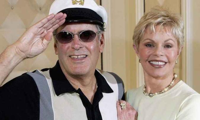 Daryl Dragon ao lado de Toni Tennille(foto: Ethan Miller / GETTY IMAGES NORTH AMERICA / AFP) Daryl Dragon ao lado de Toni Tennille(foto: Ethan Miller / GETTY IMAGES NORTH AMERICA / AFP)