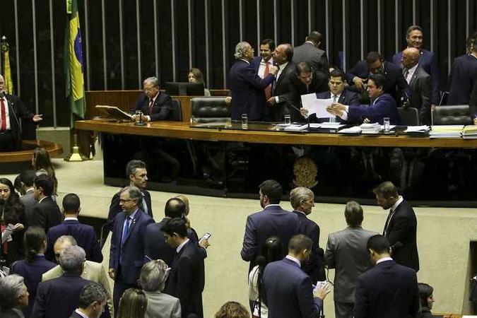 Votação ocorreu em plenário no Senado, nesta terça-feira (28)(foto: Fabio Rodrigues Pozzebom/Agência Brasil) Votação ocorreu em plenário no Senado, nesta terça-feira (28)(foto: Fabio Rodrigues Pozzebom/Agência Brasil)