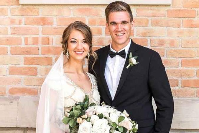 A noiva é dançarina profissional e conheceu o marido, Cody Phillips, na International Folk Dance Ensemble na Brigham Young University.(foto: Reprodução/ ABC News) A noiva é dançarina profissional e conheceu o marido, Cody Phillips, na International Folk Dance Ensemble na Brigham Young University.(foto: Reprodução/ ABC News)