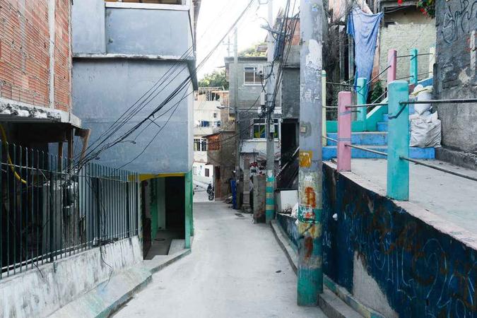 Rio de Janeiro - Rua de acesso a hostels e pousadas da comunidade Babilônia, no Leme(foto: Tomaz Silva/Agência Brasil) Rio de Janeiro - Rua de acesso a hostels e pousadas da comunidade Babilônia, no Leme(foto: Tomaz Silva/Agência Brasil)