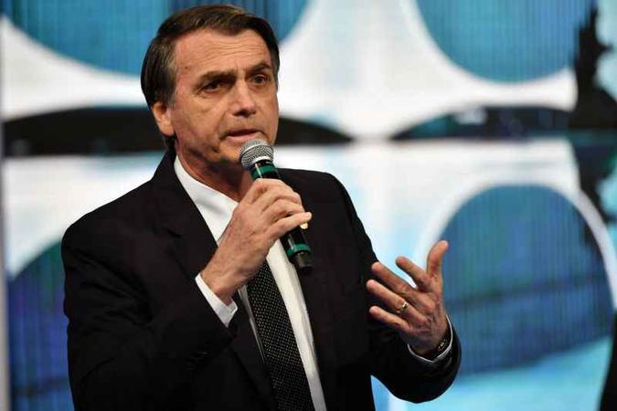 O deputado disse que, se eleito, vai incentivar o armamento dos cidadãos para que O deputado disse que, se eleito, vai incentivar o armamento dos cidadãos para que