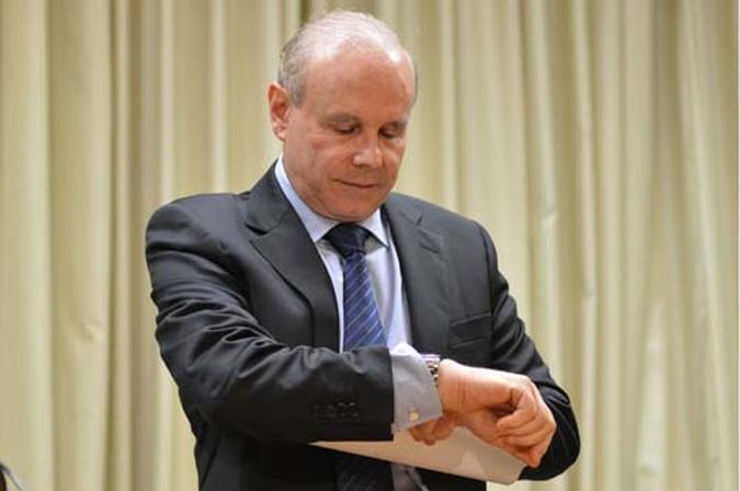 O ministro da Fazenda, Guido Mantega, a quem o banco está subordinado, pode ser convocado pelo Congresso(foto: Gustavo Moreno/CB/D.A Press) O ministro da Fazenda, Guido Mantega, a quem o banco está subordinado, pode ser convocado pelo Congresso(foto: Gustavo Moreno/CB/D.A Press)