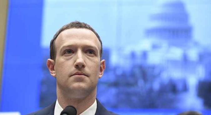 De acordo com Zuckerberg, será apurado o episódio e todos serão informados sobre a atuação da Cambridge Analytica(foto: Saul Loeb/AFP) De acordo com Zuckerberg, será apurado o episódio e todos serão informados sobre a atuação da Cambridge Analytica(foto: Saul Loeb/AFP)