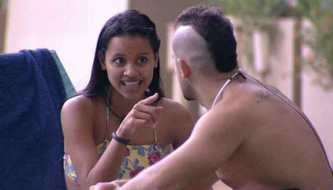 Gleici se emocionou em papo com Kaysar(foto: Globo/Reprodução) Gleici se emocionou em papo com Kaysar(foto: Globo/Reprodução)