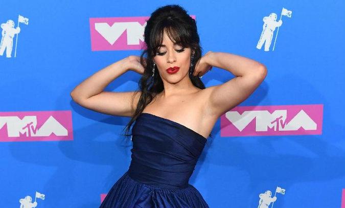 Camilla Cabello foi um dos destaques da noite(foto: Reprodução/Internet) Camilla Cabello foi um dos destaques da noite(foto: Reprodução/Internet)