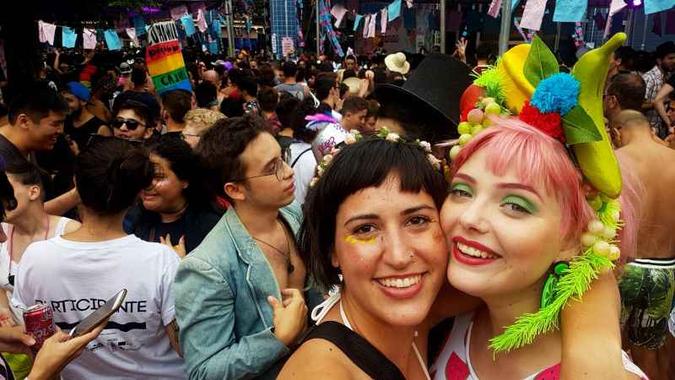 Bloco Vai com as profanas - Paola Resende e Rafaela Schimitt(foto: Carlos Vieira/CB/D.A Press) Bloco Vai com as profanas - Paola Resende e Rafaela Schimitt(foto: Carlos Vieira/CB/D.A Press)
