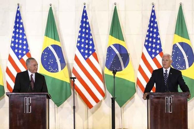 O presidente Michel Temer e o vice-presidente do EUA, Mike Pence, durante declaração à imprensa, no Palácio Itamaraty(foto: Marcelo Camargo/Agência Brasil) O presidente Michel Temer e o vice-presidente do EUA, Mike Pence, durante declaração à imprensa, no Palácio Itamaraty(foto: Marcelo Camargo/Agência Brasil)