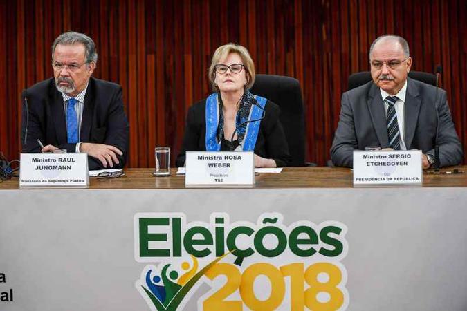 Coletiva de imprensa do TSE para anunciar medidas de combate às fake news nas eleições de 2018(foto: Evaristo Sa/AFP) Coletiva de imprensa do TSE para anunciar medidas de combate às fake news nas eleições de 2018(foto: Evaristo Sa/AFP)