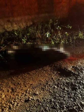 Moradores ouviram disparos de arma de fogo, antes de encontrarem um corpo na estrada(foto: Divulgação) Moradores ouviram disparos de arma de fogo, antes de encontrarem um corpo na estrada(foto: Divulgação)
