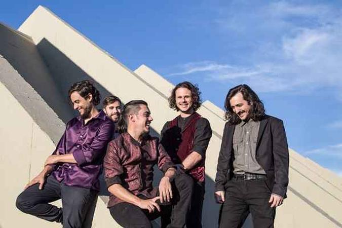 Em maio, o grupo lançou o segundo disco da carreira depois arrecadar R$ 20 mil em financiamento coletivo(foto: Artur Dias/Divulgação) Em maio, o grupo lançou o segundo disco da carreira depois arrecadar R$ 20 mil em financiamento coletivo(foto: Artur Dias/Divulgação)
