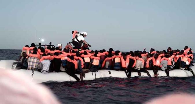 (foto: Karpov / SOS MEDITERRANEE / AFP) (foto: Karpov / SOS MEDITERRANEE / AFP)