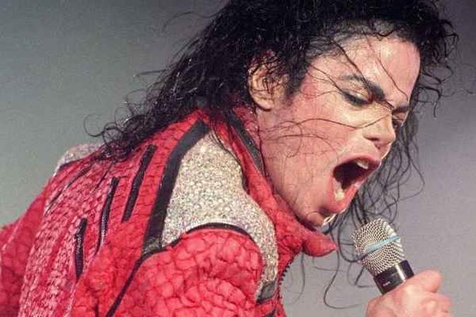 Em 2017, a obra do cantor Michael Jackson rendeu aproximadamente US$ 75 milhões(foto: Reprodução/Internet) Em 2017, a obra do cantor Michael Jackson rendeu aproximadamente US$ 75 milhões(foto: Reprodução/Internet)