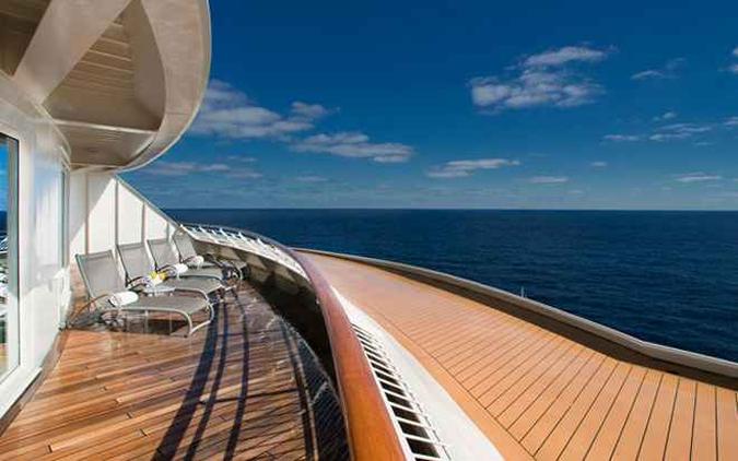 Esta é a primeira vez que o navio de luxo atraca em Pernambuco(foto: The World/Rerprodução ) Esta é a primeira vez que o navio de luxo atraca em Pernambuco(foto: The World/Rerprodução )