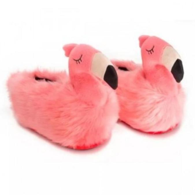 Pantufa Flamingo, da Ricsen, na Americanas.com (R$ 99,90)(foto: Divulgação/Americanas.com) Pantufa Flamingo, da Ricsen, na Americanas.com (R$ 99,90)(foto: Divulgação/Americanas.com)