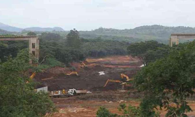 Buscas dos 11 desaparecidos em Brumadinho foram interrompidas em março em função da pandemia de covid-10(foto: Jair Amaral/EM) Buscas dos 11 desaparecidos em Brumadinho foram interrompidas em março em função da pandemia de covid-10(foto: Jair Amaral/EM)