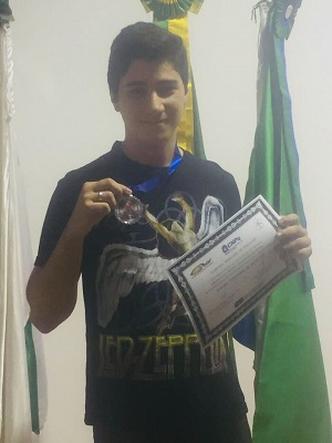 Rafael Ferreira foi medalhista de física e química no ensino médio(foto: Arquivo pessoal) Rafael Ferreira foi medalhista de física e química no ensino médio(foto: Arquivo pessoal)
